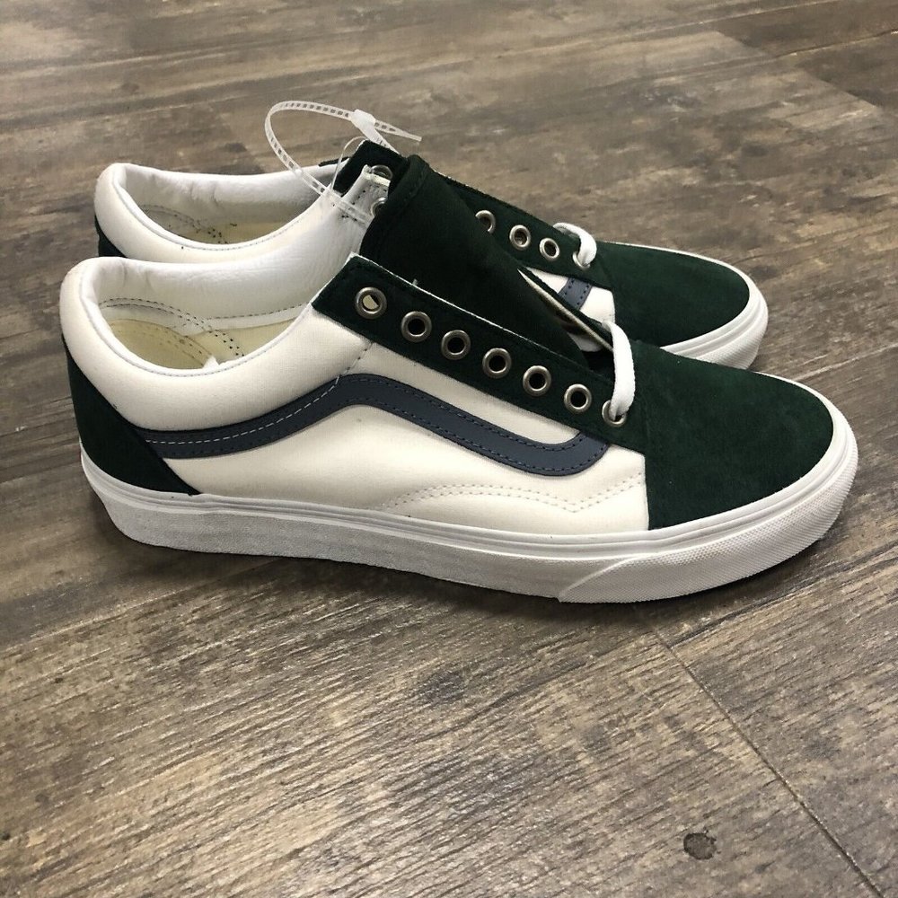 NWOB Vans Old Skool Sneakers Men’s Size 8/ Women 9.5 Green/White Suede Canvas